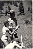 1965 Gruppo TV2° VDB Selva Di Cadore - Akela (Bruno Benvenuti) controlla i lupetti in gioco.jpg