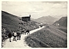 1966 BrPistaFelice-FioreRosso_VDB Arabba_uscita al Pordoi_in marcia verso il passo.jpg