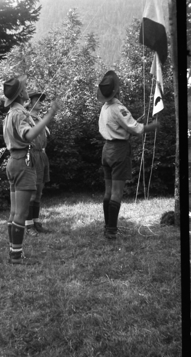 1956_Croce d'Aune-alzabandiera_4.jpg