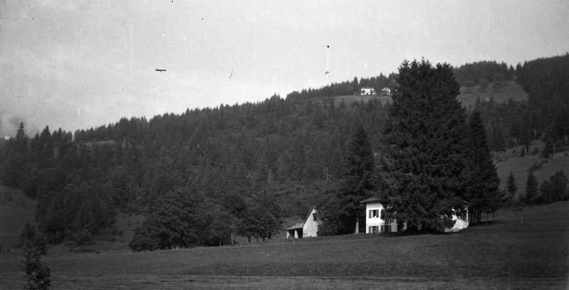 1956_Croce d'Aune-la casa accantonamento dei lupetti.jpg