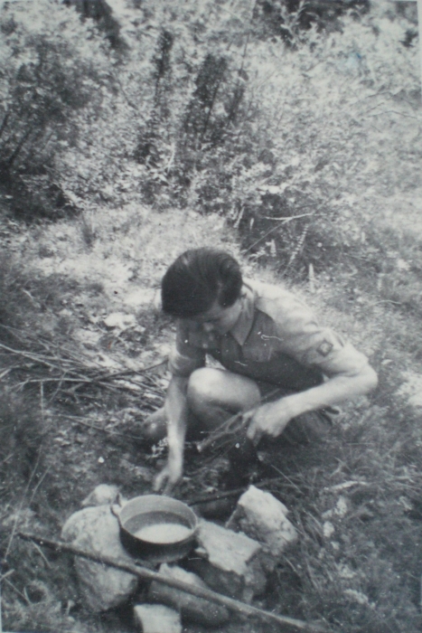1956-7-8giu--rip-smdrovere-uscita-riparto-a-pagnano-fornello-di-novizio_10.jpg