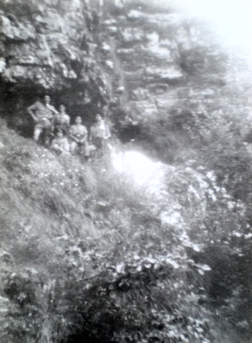 1958-rip-smdrovere-campo-sentiero-divide_valle-san-lucano_4_uscita-cascata-inferno-sq-castoro.jpg
