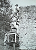 1958-rip-smdrovere-campo-sentiero-divide_valle-san-lucano_10_Gigi-al-muro.jpg