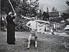 1958-rip-smdrovere-campo-sentiero-divide_valle-san-lucano_8_don-Ugo-e-Gigi-Franzin-scherzano.jpg