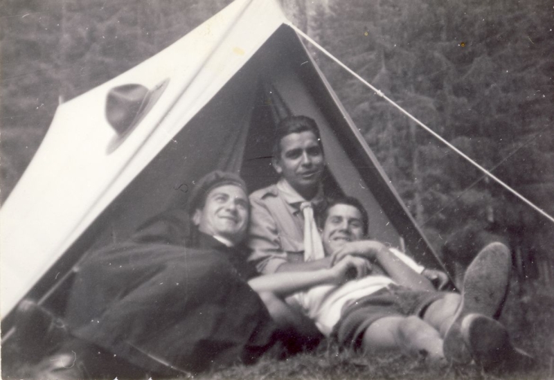 1963 Gares - Campo della sorgente- ripsPioX - tendina e capi_1.jpg