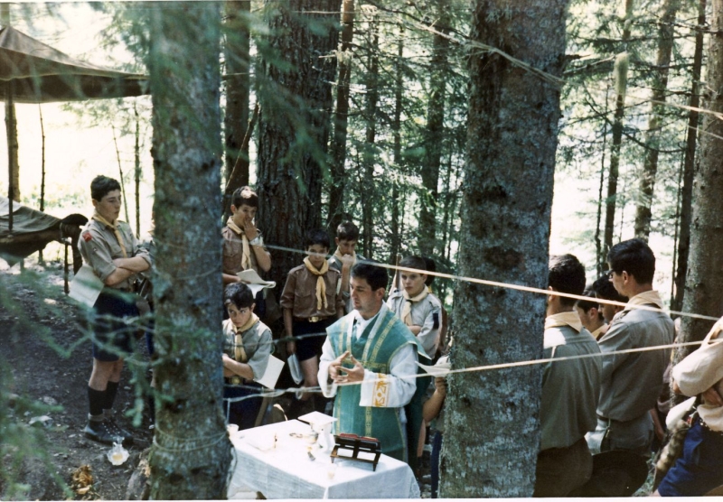 1967_rip sPioX - campo 5 frecce -vigo-laggio- santa messa.jpg