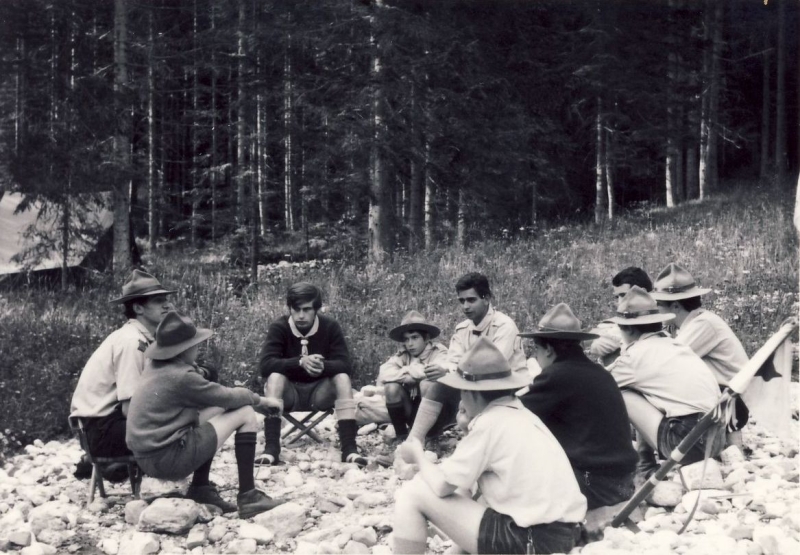 1968 rip s pioX-campo fuochi lontani -alberghi di collalto-Consiglio capi.jpg