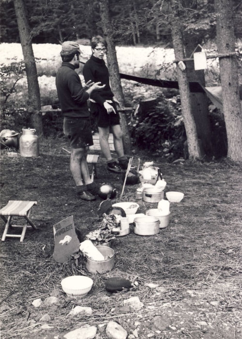 1968 rip s pioX-campo fuochi lontani -alberghi di collalto-cambusieri a riposo_3.jpg
