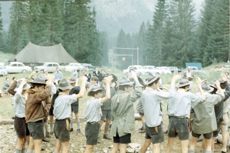 1968 rip s pioX-campo fuochi lontani -alberghi di collalto-cerchio festa genitori_1.jpg