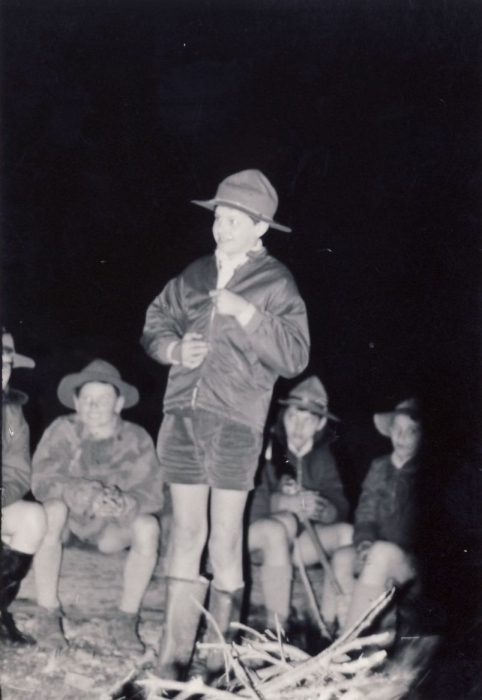 1968 rip s pioX-campo fuochi lontani -alberghi di collalto-scenetta al fuoco di bivacco.jpg