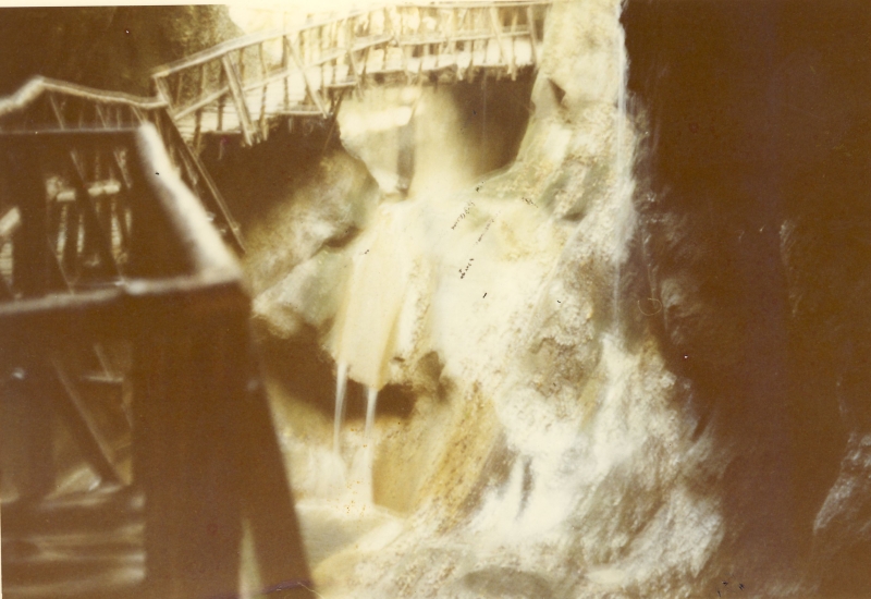 1971 rip s pioX Uscita grotte calieron_6.jpg