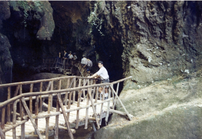 1971 rip s pioX Uscita grotte calieron_9.jpg