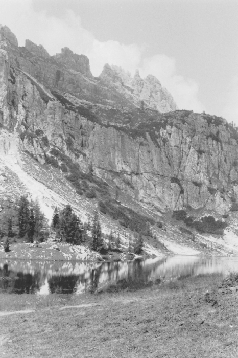 1973 - clan dell'ovest  - campo mobile - rif croda del lago o palmieri.jpg