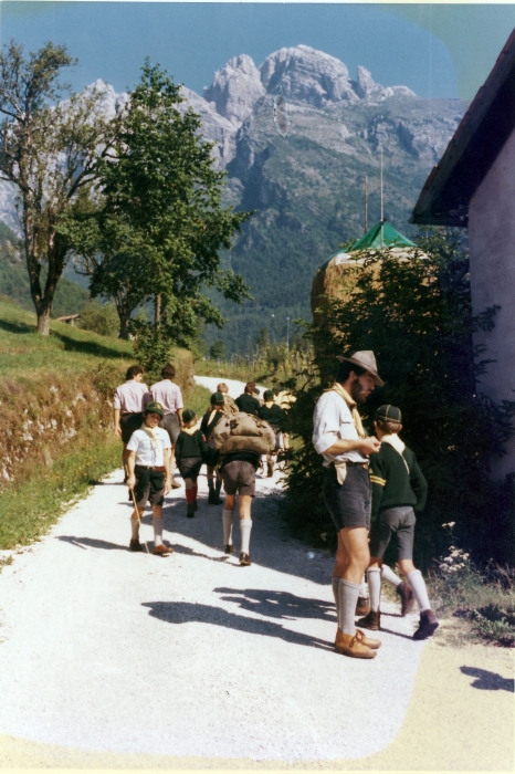 1974 vdb 3branchi del TV2 a Villa di Pria-sGiustina BL- partenza x uscita lago mis_1.jpg