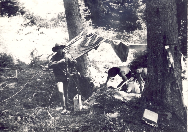 1975 rip sPioX e MdRovere -campo chiaro mattino - forni avoltri - angolo di sq.jpg