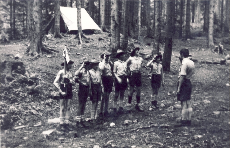 1975 rip sPioX e MdRovere -campo chiaro mattino - forni avoltri - presentazione di sq_1.jpg