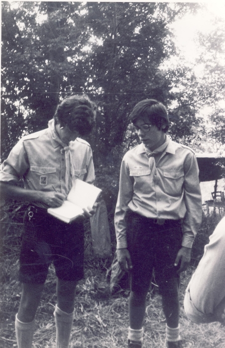 1976 clan nuova strada - sPioX - Vito d'asio - campo di servizio - vitodasio25-impegno novizi rover2.jpg