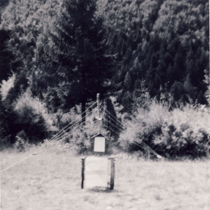 1977 Rip sPioX - campo dei 12 fuochi - Claut - entrata.jpg