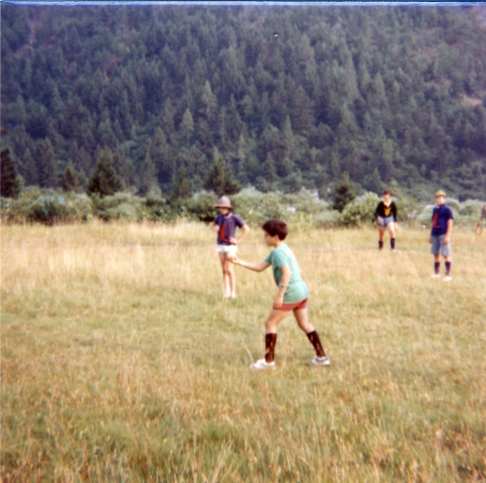 1977 Rip sPioX - campo dei 12 fuochi - Claut - gioco_3.jpg