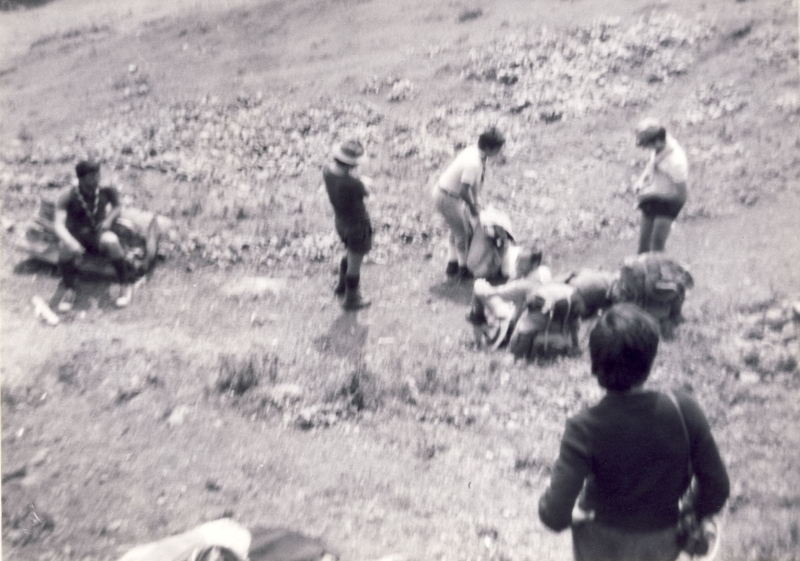1977 Rip sPioX - campo dei 12 fuochi - Claut - partenza x uscita.jpg