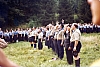 1978gf campo mobile internaz FSE - Lourdes - alzabandiera del contingente italiano-1.jpg