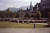 1978n campo mobile internaz FSE - Lourdes - cerimonia di fronte alla grotta di Lourdes-4.jpg