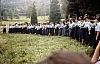 1978p campo mobile internaz FSE - Lourdes - cerchio di saluto del contingente italiano-8p.jpg
