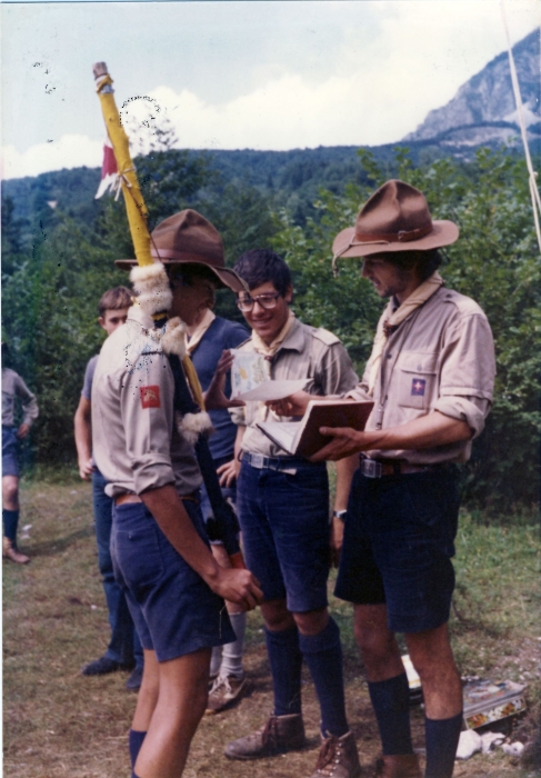 1979a rip spioX - campo delle fresche sorgenti - Borsoi d'Alpago 16 - consegna totem.jpg