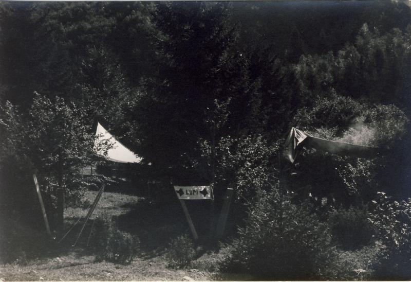 1979b rip spioX - campo delle fresche sorgenti - Borsoi d'Alpago 14 - angolo di sq Lupi.jpg