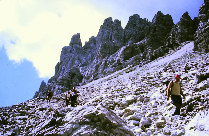 1980 Clan nuova strada - sPioX - campo mobile auronzo-forni di sopra_156.jpg