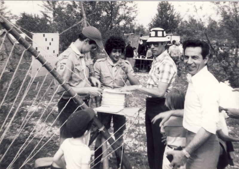 1981 Gruppo TV2 -Festa genitori al Piave - stand giochi di sq_1.jpg