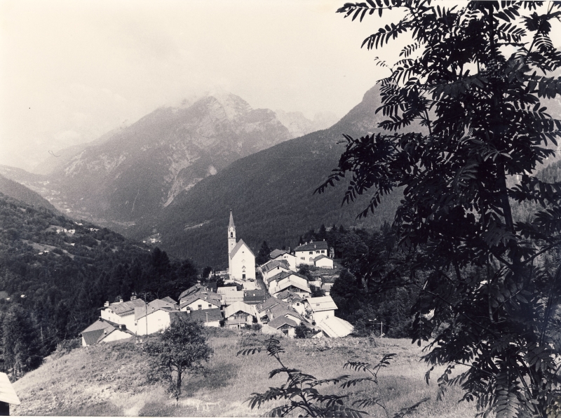 1981 Clan nuova strada - sPioX - campo mobile Falcade-val del Mis 4- Sagron del Mis.jpg