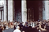 1982 Clan nuova strada - campo naz rover dei monti Ernici - 52 incontro col Papa in piazza San Pietro.jpg