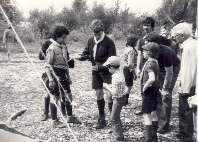 1982 Gruppo TV2 -Festa genitori al Piave - gioco a squadre coi genitori.jpg