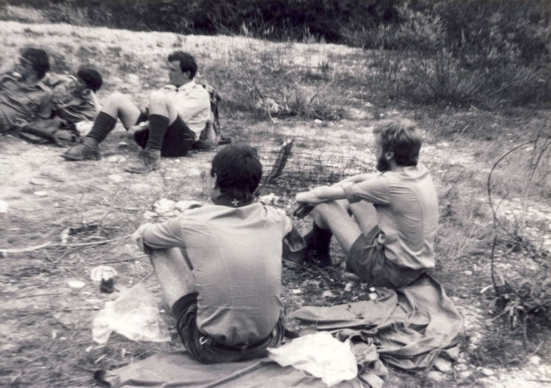 1982 Gruppo TV2 -Festa genitori al Piave - pranzo capi e rover_3.jpg