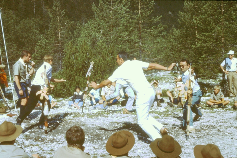 1985b GruppoTV2°Rip-sPioX-Campo-CaveDelPredil _04.jpg