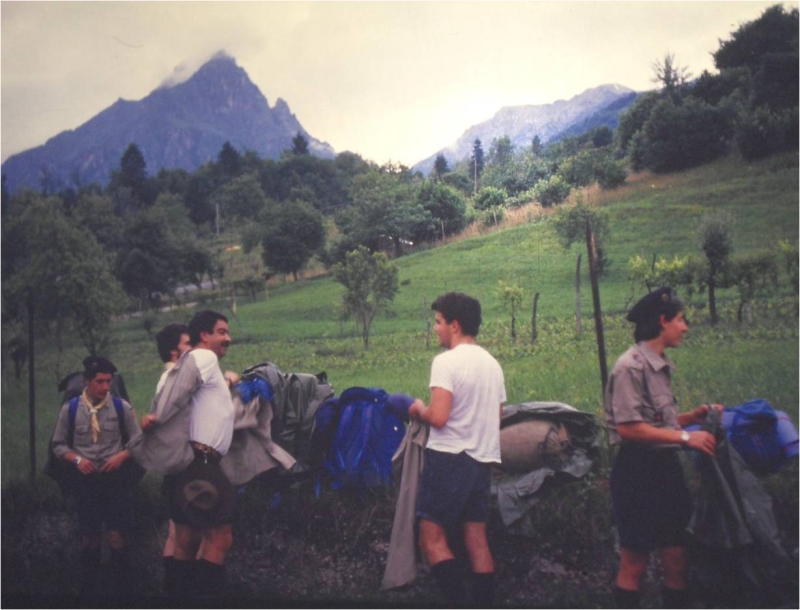 1988 Clan nuova strada sPioX-TV2°- campo mobile Forno di Zoldo-Belluno 4.jpg