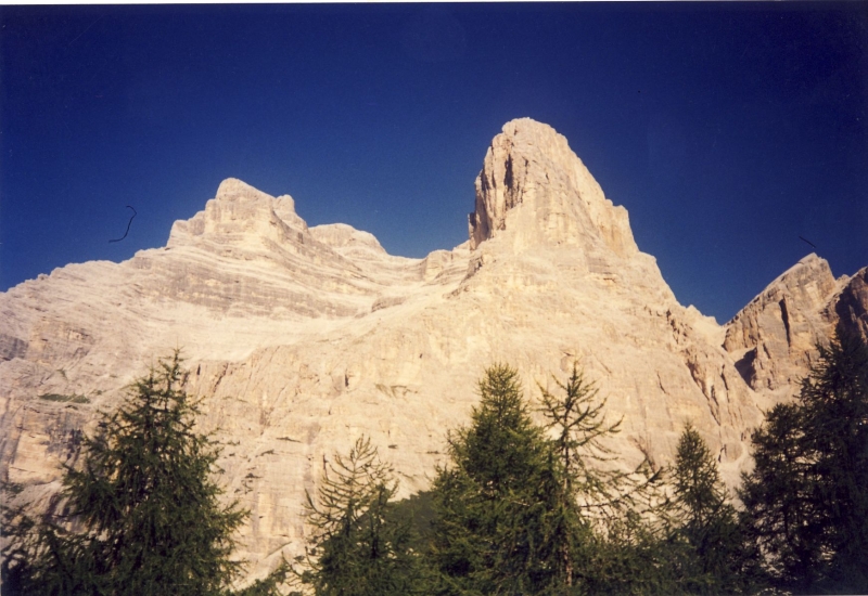 1998 Clan nuova strada sPioX-TV2°- campo mobile Pelmo-Civetta - il Pelmo_1.jpg