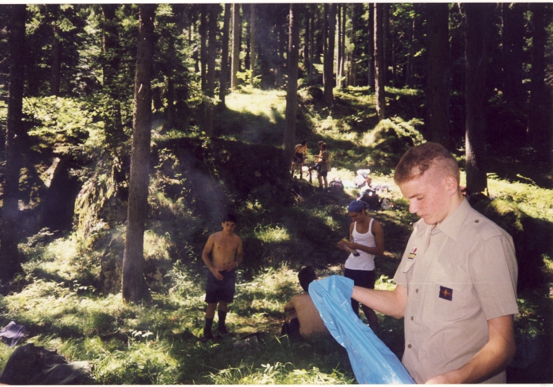 1998 Clan nuova strada sPioX-TV2°- campo mobile Pelmo-Civetta - sosta pranzo_1.jpg
