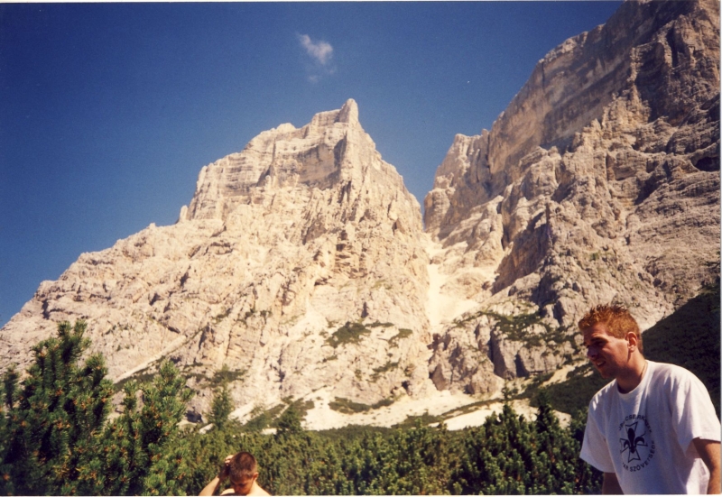 1998 Clan nuova strada sPioX-TV2°- campo mobile Pelmo-Civetta - sosta_1.jpg