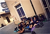 1998z Clan nuova strada sPioX-TV2°- campo mobile Pelmo-Civetta - attesa in stazione_1.jpg