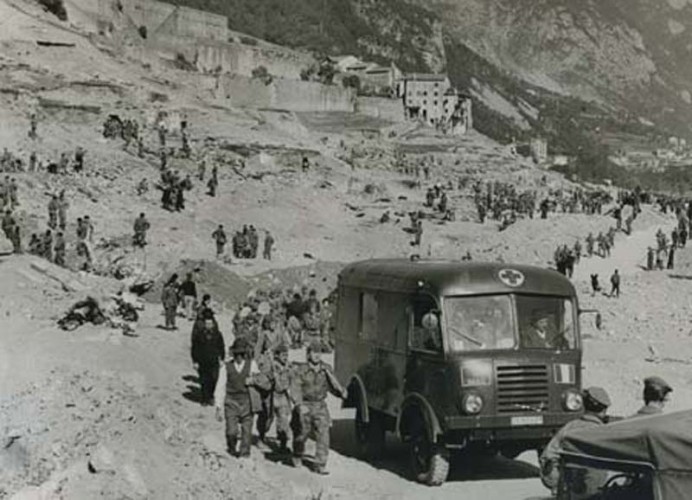 036distruzioni.jpg